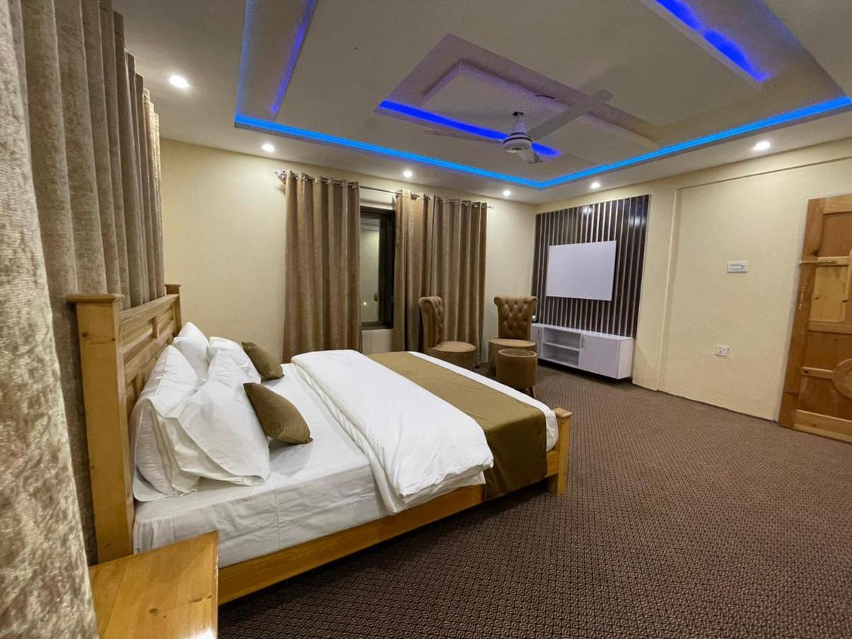 Skardu Saraye Hotel & Resort Luaran gambar