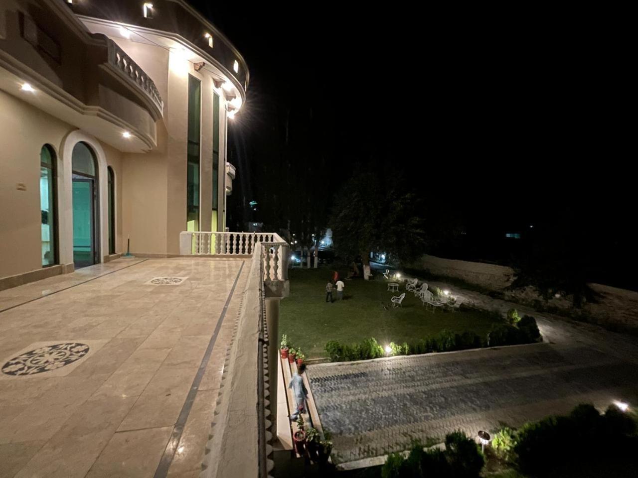 Skardu Saraye Hotel & Resort Luaran gambar
